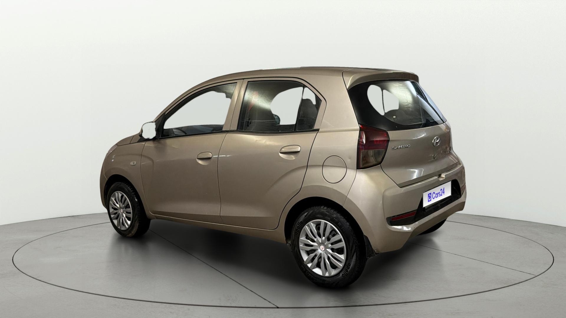 View 2018 Hyundai New Santro Magna CNG Image 2 Used 2018 Hyundai New Santro Magna CNG Image 2