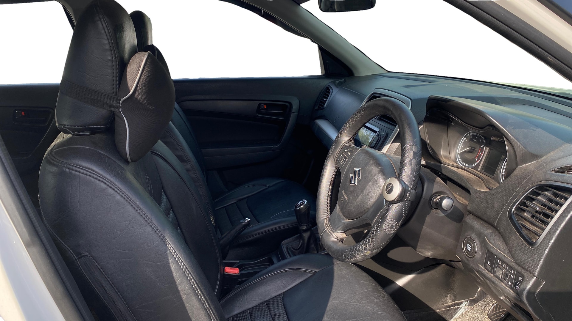 View 2021 Maruti Suzuki 1000 Base Variant Image 25 Used 2021 Maruti Suzuki 1000 Base Variant Image 25