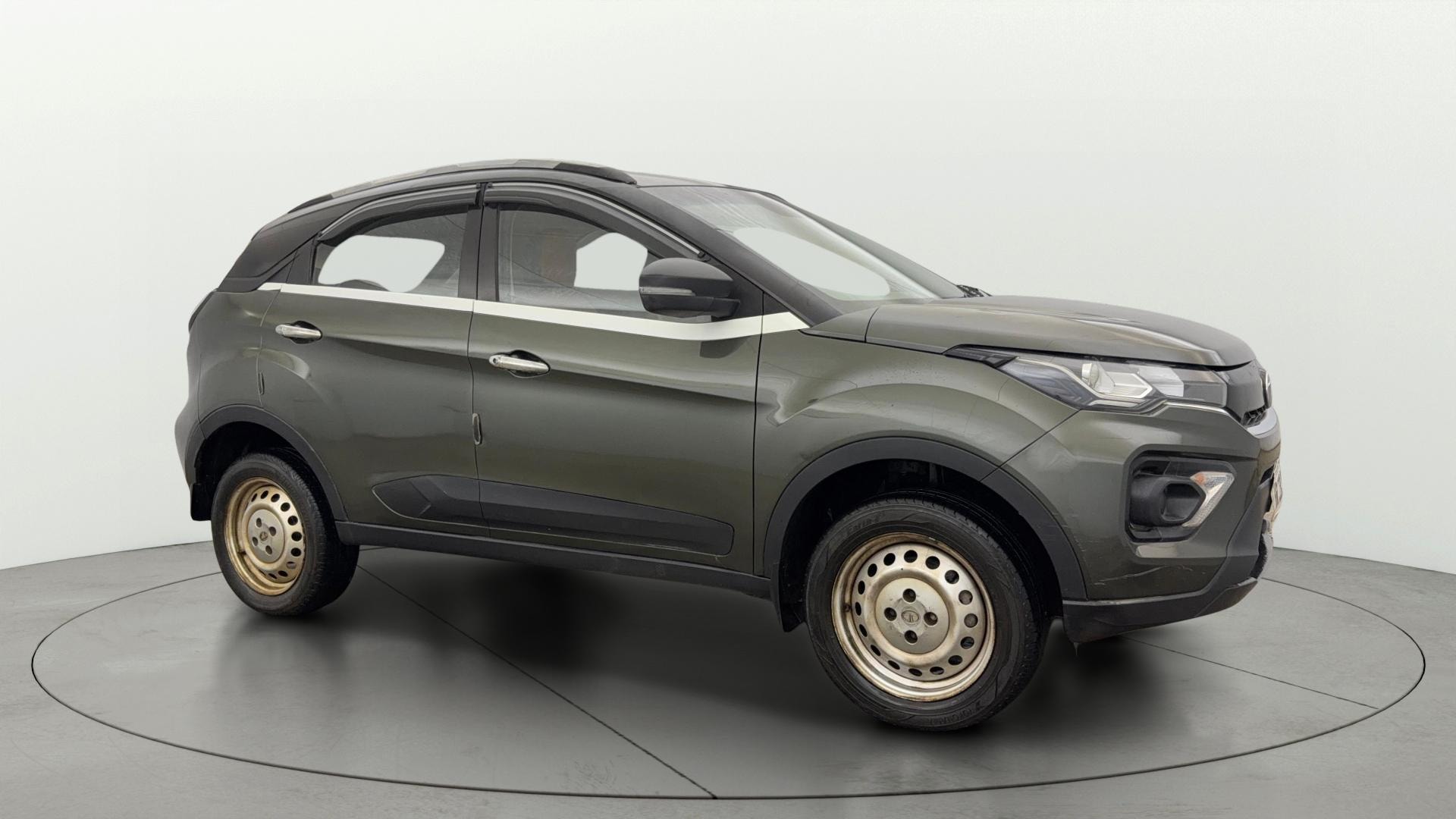 View 2020 Tata Nexon Revotron XE Image 35 Used 2020 Tata Nexon Revotron XE Image 35