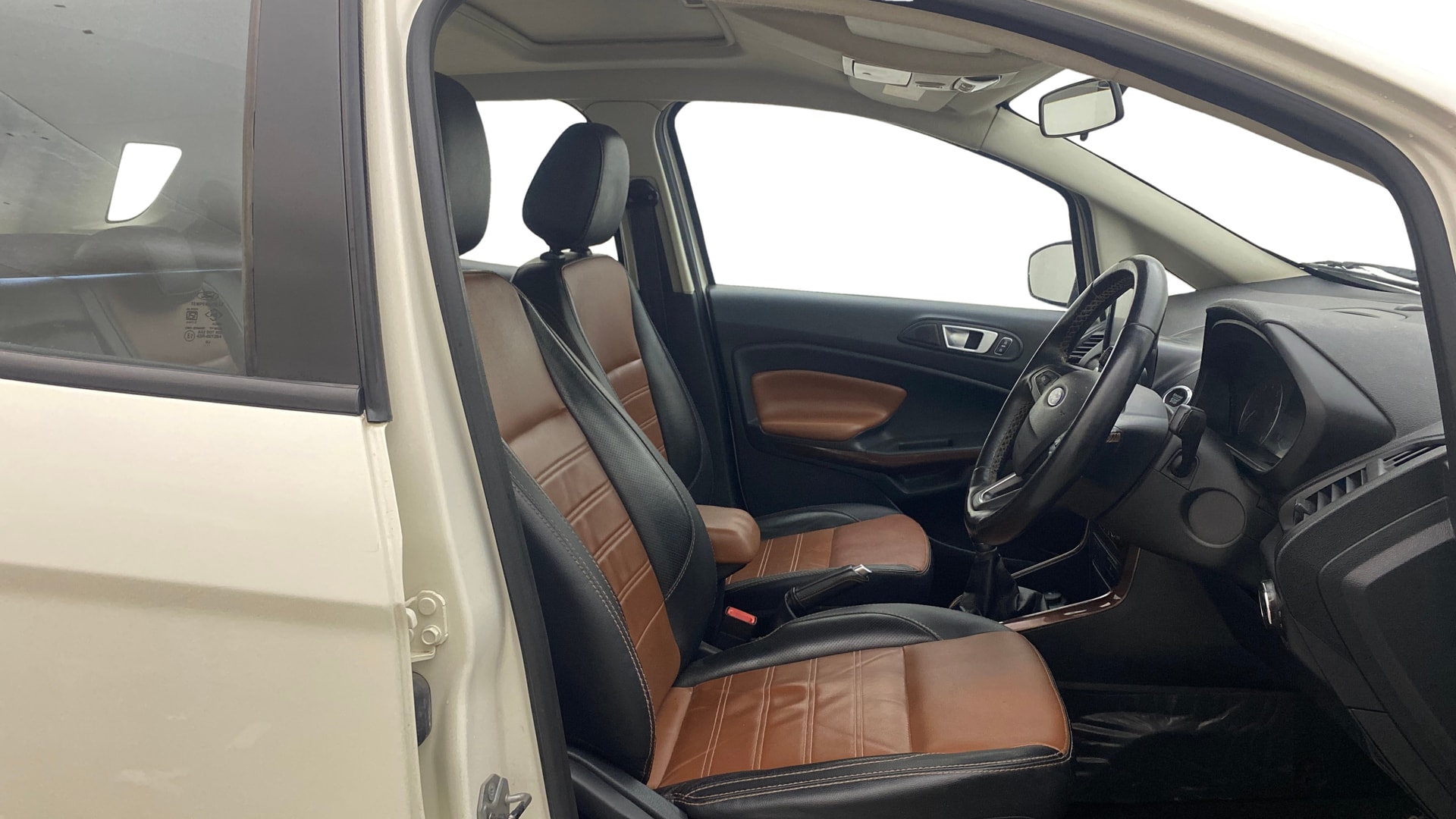 View 2019 Ford EcoSport 1.5 TDCi Diesel Ambiente BS IV Image 18 Used 2019 Ford EcoSport 1.5 TDCi Diesel Ambiente BS IV Image 18