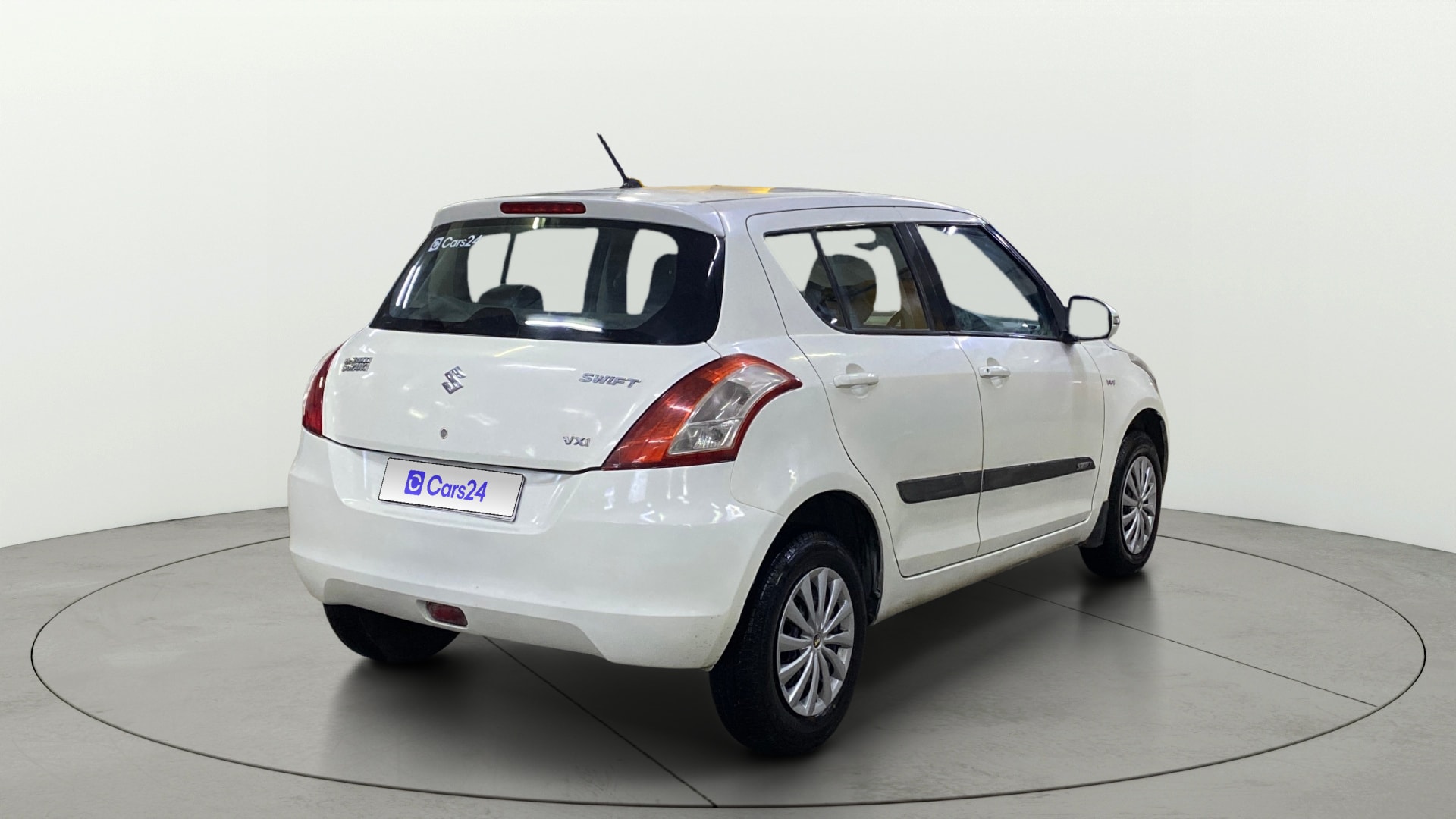 View 2015 Maruti Suzuki 1000 Base Variant Image 48 Used 2015 Maruti Suzuki 1000 Base Variant Image 48