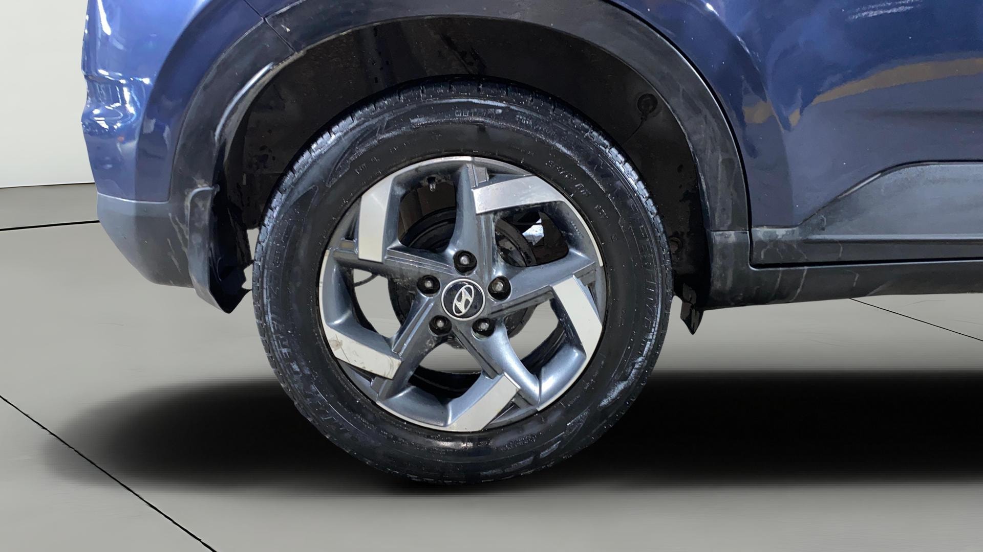 View 2019 Hyundai Venue SX Plus 1.0 Petrol AT Image 25 Used 2019 Hyundai Venue SX Plus 1.0 Petrol AT Image 25