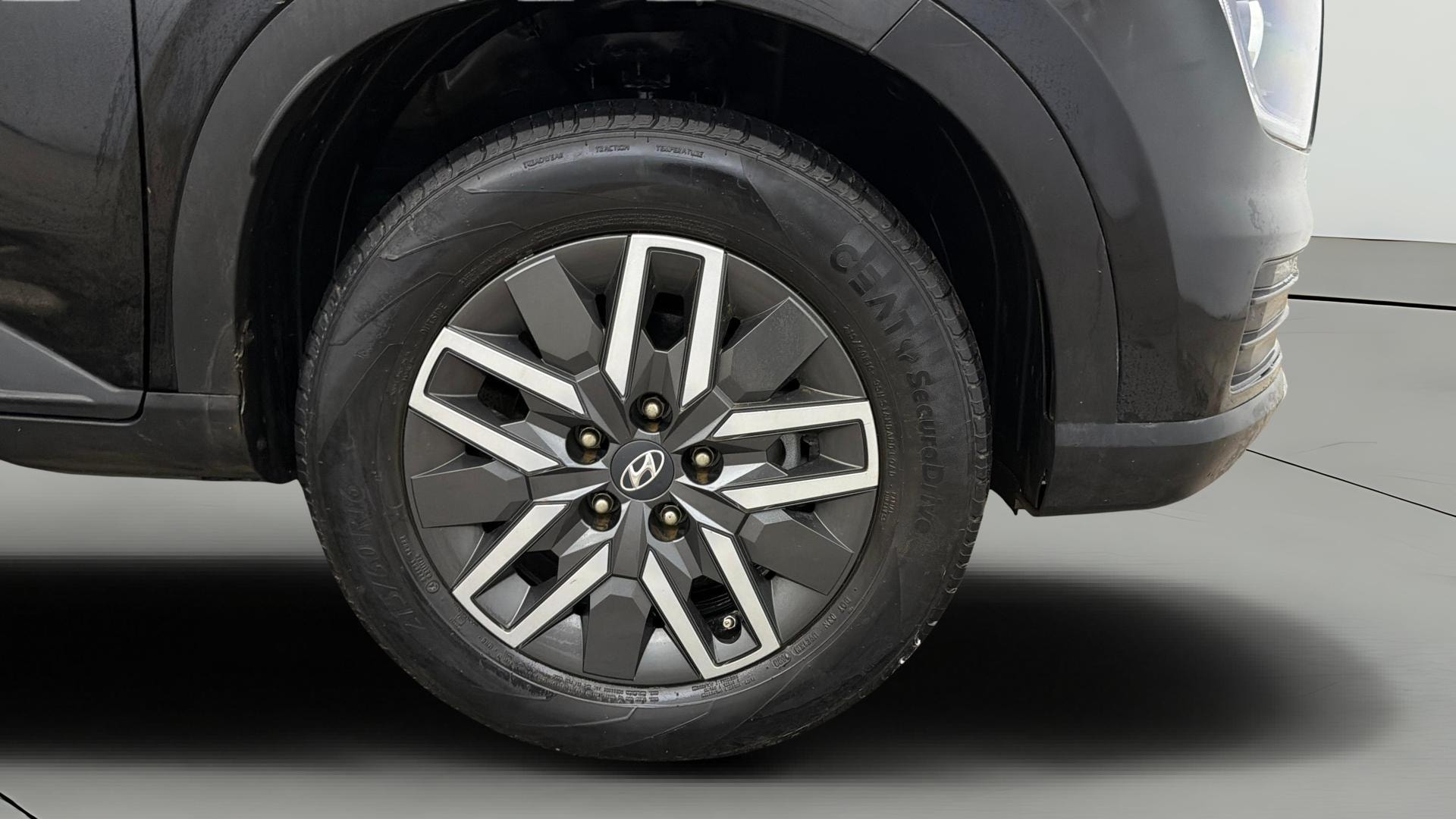 View 2023 Hyundai Venue S (O) 1.0 Turbo Petrol MT Image 43 Used 2023 Hyundai Venue S (O) 1.0 Turbo Petrol MT Image 43