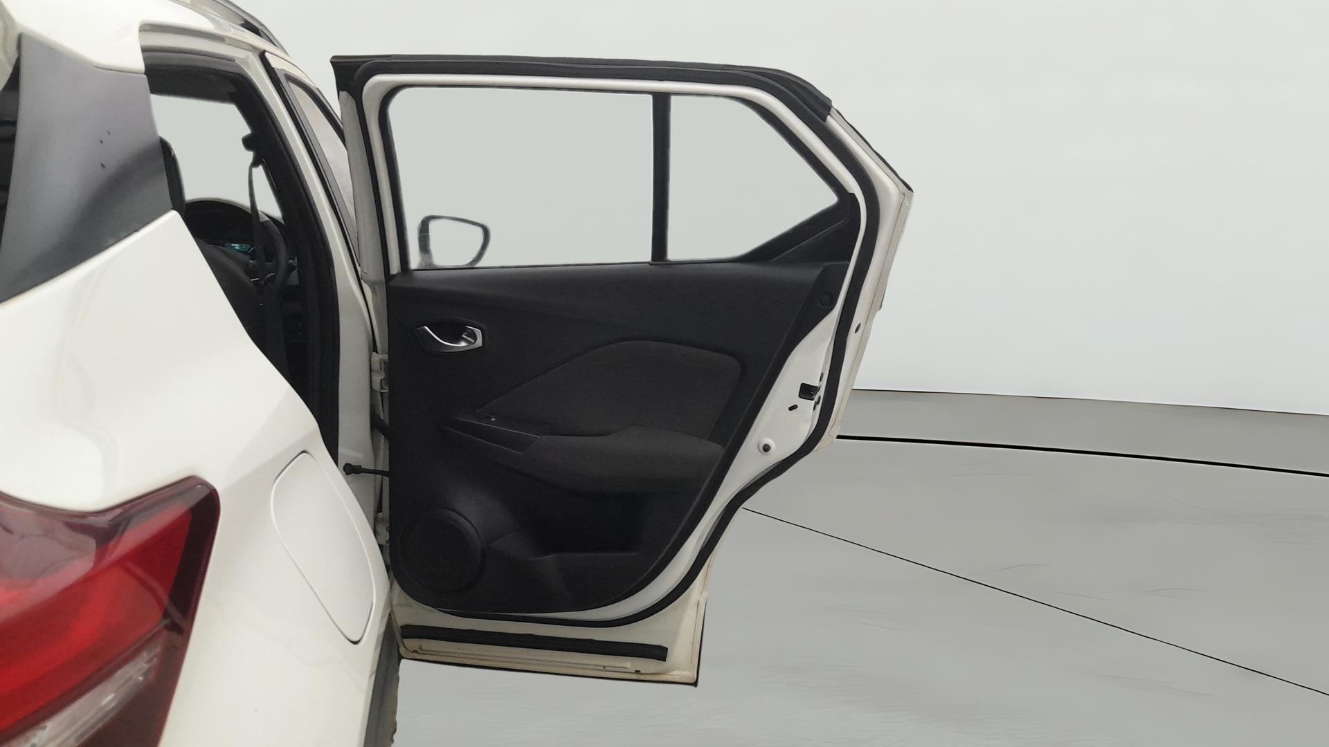 View 2019 Nissan Kicks XL Diesel BS IV Image 7 Used 2019 Nissan Kicks XL Diesel BS IV Image 7