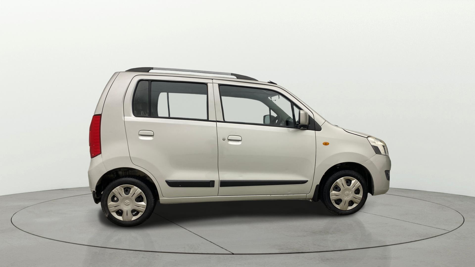 View 2017 Maruti Suzuki 1000 Base Variant Image 8 Used 2017 Maruti Suzuki 1000 Base Variant Image 8