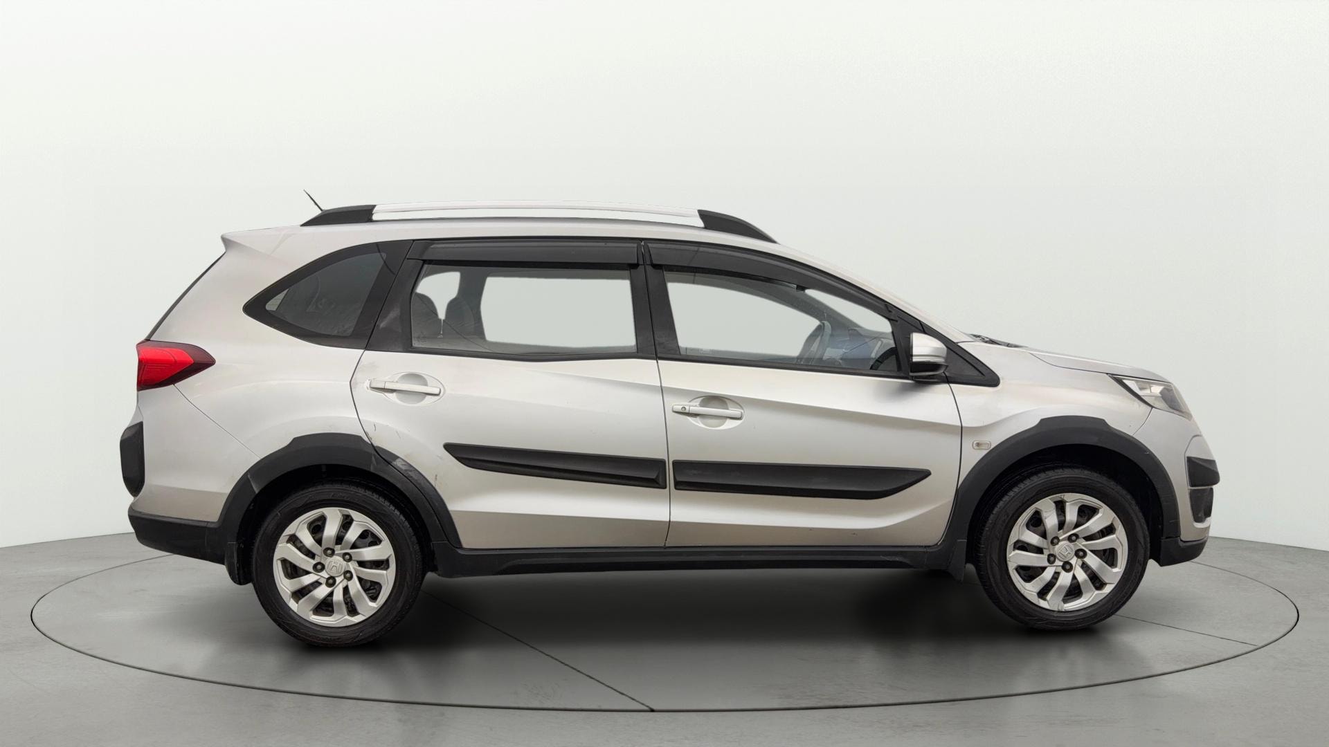 View 2016 Honda BR-V E Diesel Image 8 Used 2016 Honda BR-V E Diesel Image 8