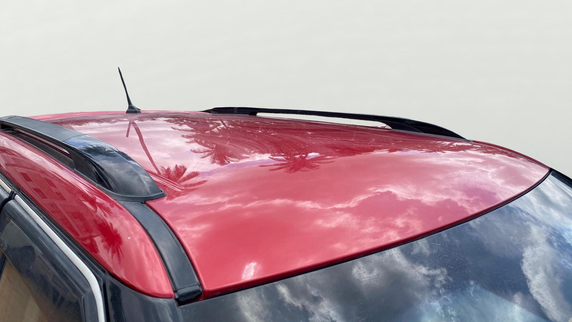 View 2019 Mahindra XUV300 W4 Petrol BS IV Image 7 Used 2019 Mahindra XUV300 W4 Petrol BS IV Image 7