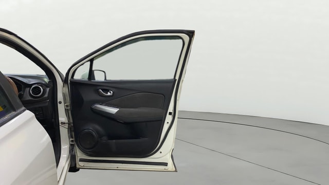 View Nissan Kicks Image 45 Used Nissan Kicks Image 45