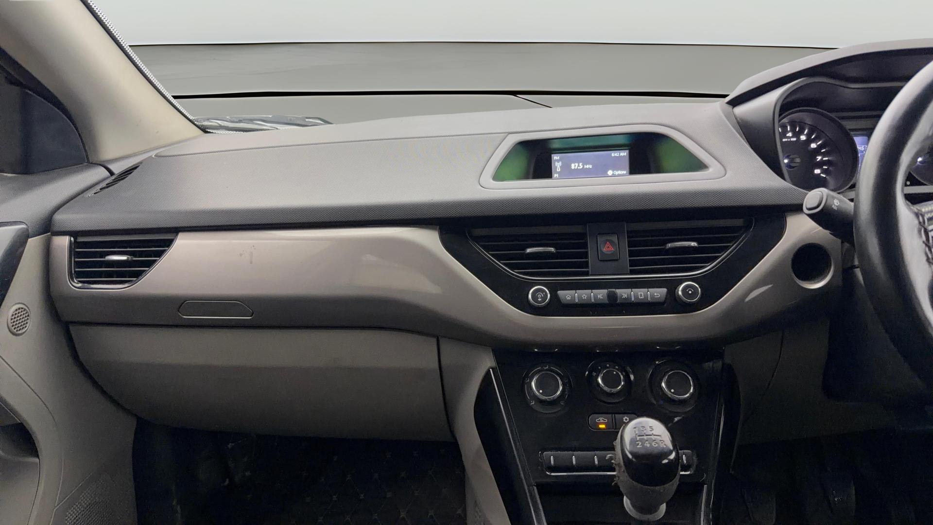 View 2019 Tata Nexon Revotron XM Image 17 Used 2019 Tata Nexon Revotron XM Image 17