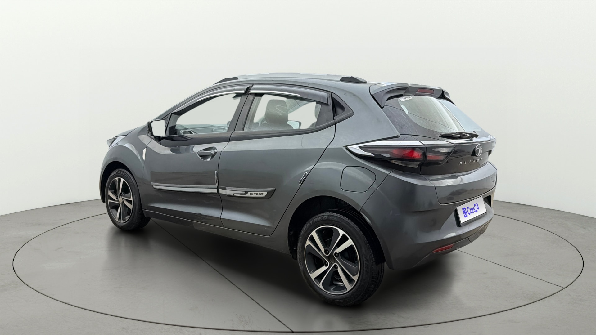 View 2023 Tata Altroz XZ Petrol Image 2 Used 2023 Tata Altroz XZ Petrol Image 2