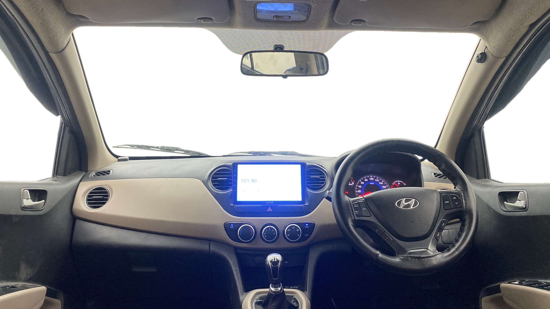 View 2014 Hyundai Grand i10 1.1 Asta Diesel Image 15 Used 2014 Hyundai Grand i10 1.1 Asta Diesel Image 15