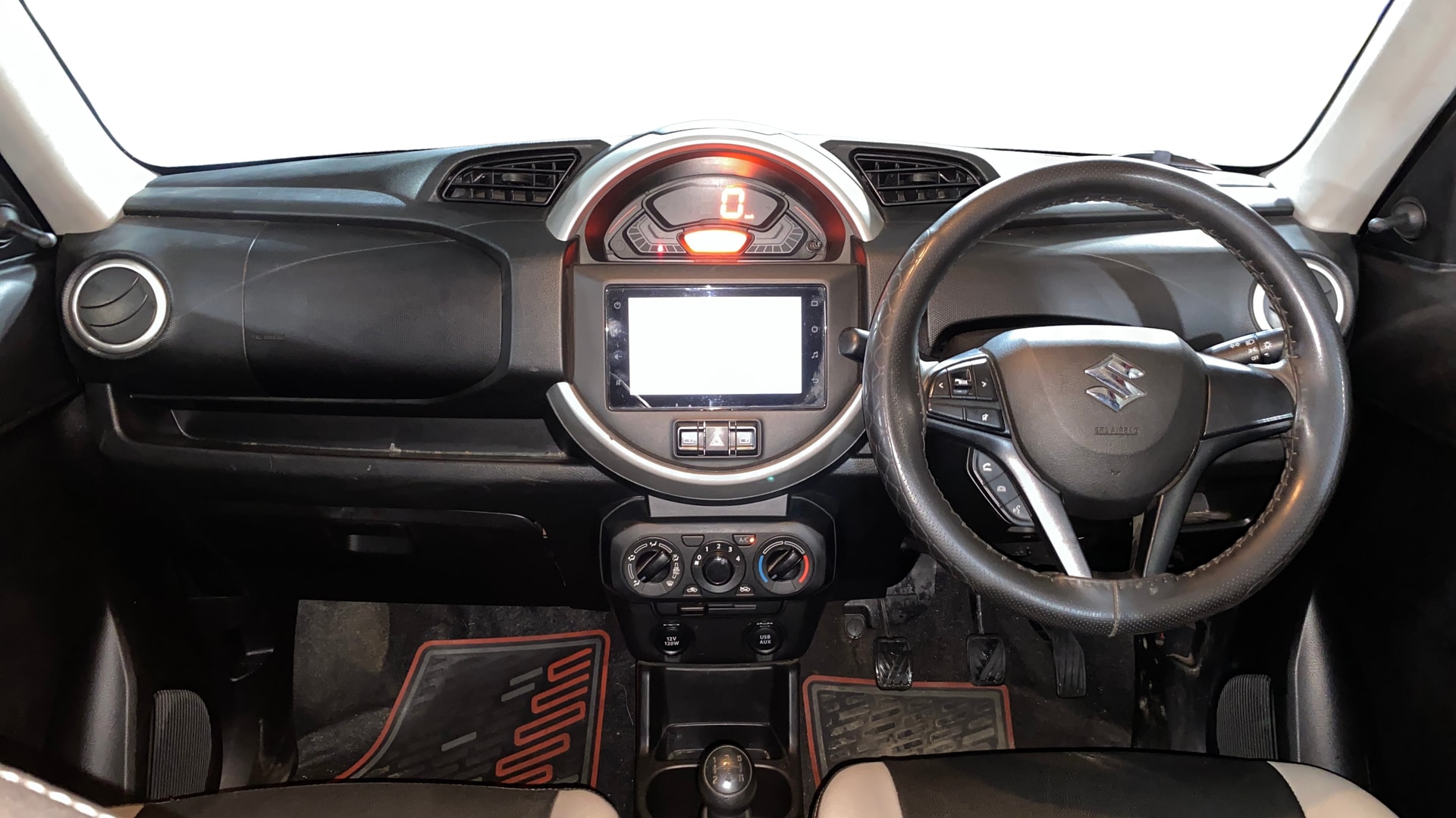 View 2022 Maruti Suzuki 1000 Base Variant Image 15 Used 2022 Maruti Suzuki 1000 Base Variant Image 15