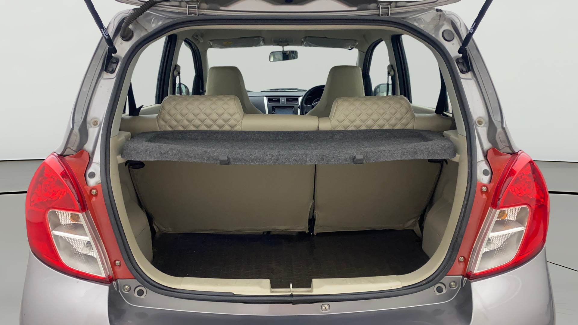 View 2018 Maruti Suzuki 1000 Base Variant Image 37 Used 2018 Maruti Suzuki 1000 Base Variant Image 37