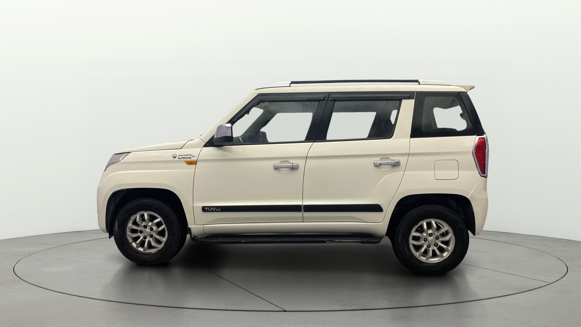 Used 2016 Mahindra TUV300 Used 2016 Mahindra TUV300