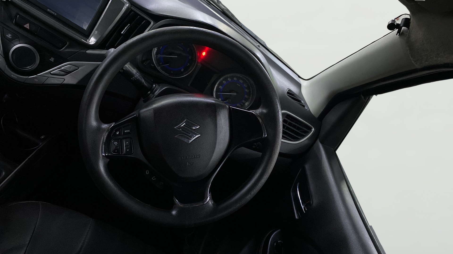 View 2019 Maruti Suzuki 1000 Base Variant Image 13 Used 2019 Maruti Suzuki 1000 Base Variant Image 13