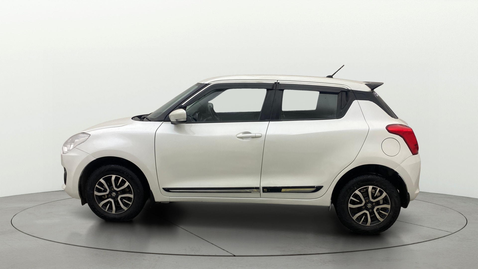 View 2023 Maruti Suzuki 1000 Base Variant Image 5 Used 2023 Maruti Suzuki 1000 Base Variant Image 5