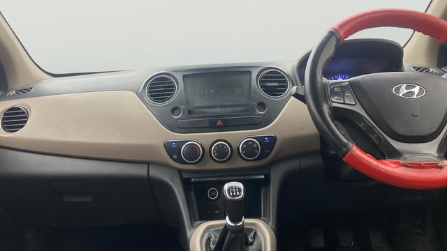 View Hyundai Xcent Image 17 Used Hyundai Xcent Image 17