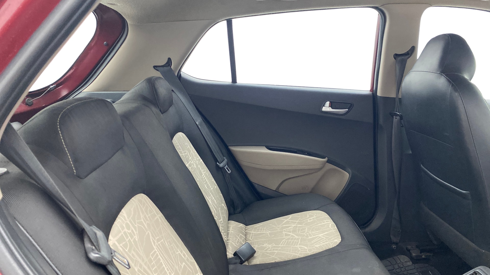 View 2016 Hyundai Grand i10 1.1 Sportz Diesel Image 28 Used 2016 Hyundai Grand i10 1.1 Sportz Diesel Image 28