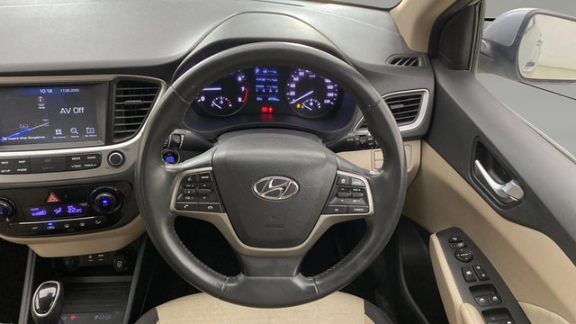 View Hyundai Verna Image 21 Used Hyundai Verna Image 21