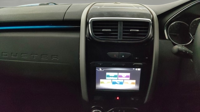 View Renault Duster Image 17 Used Renault Duster Image 17