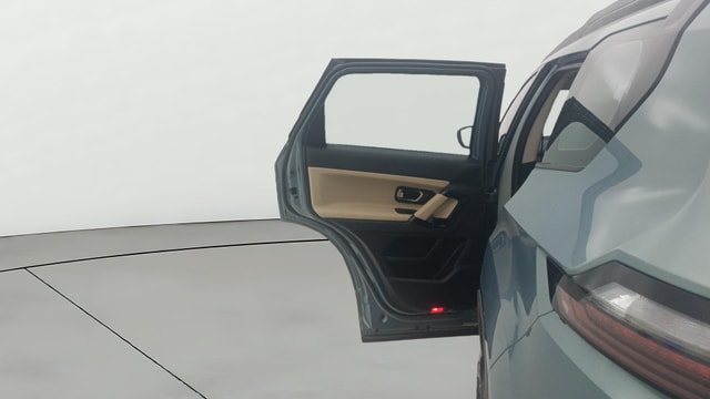 View Tata Safari Image 16 Used Tata Safari Image 16