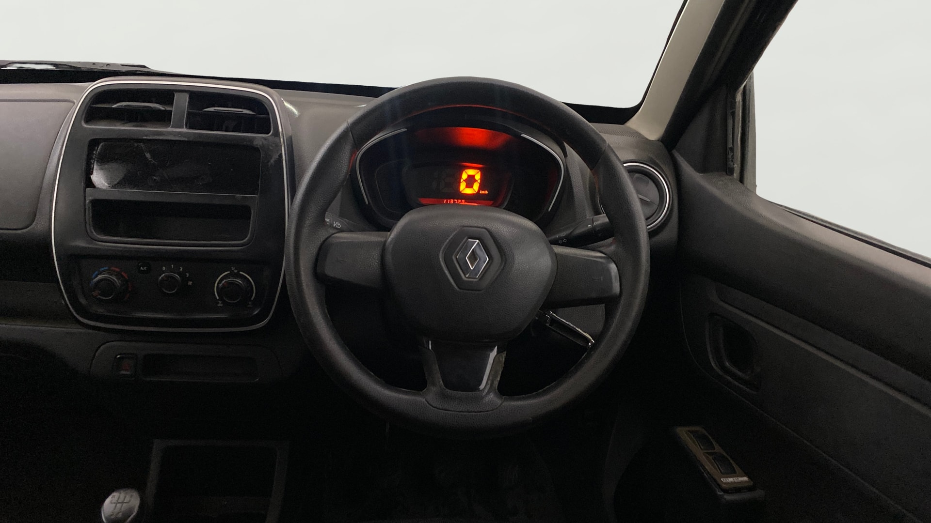View 2017 Renault Kwid RXL Image 20 Used 2017 Renault Kwid RXL Image 20
