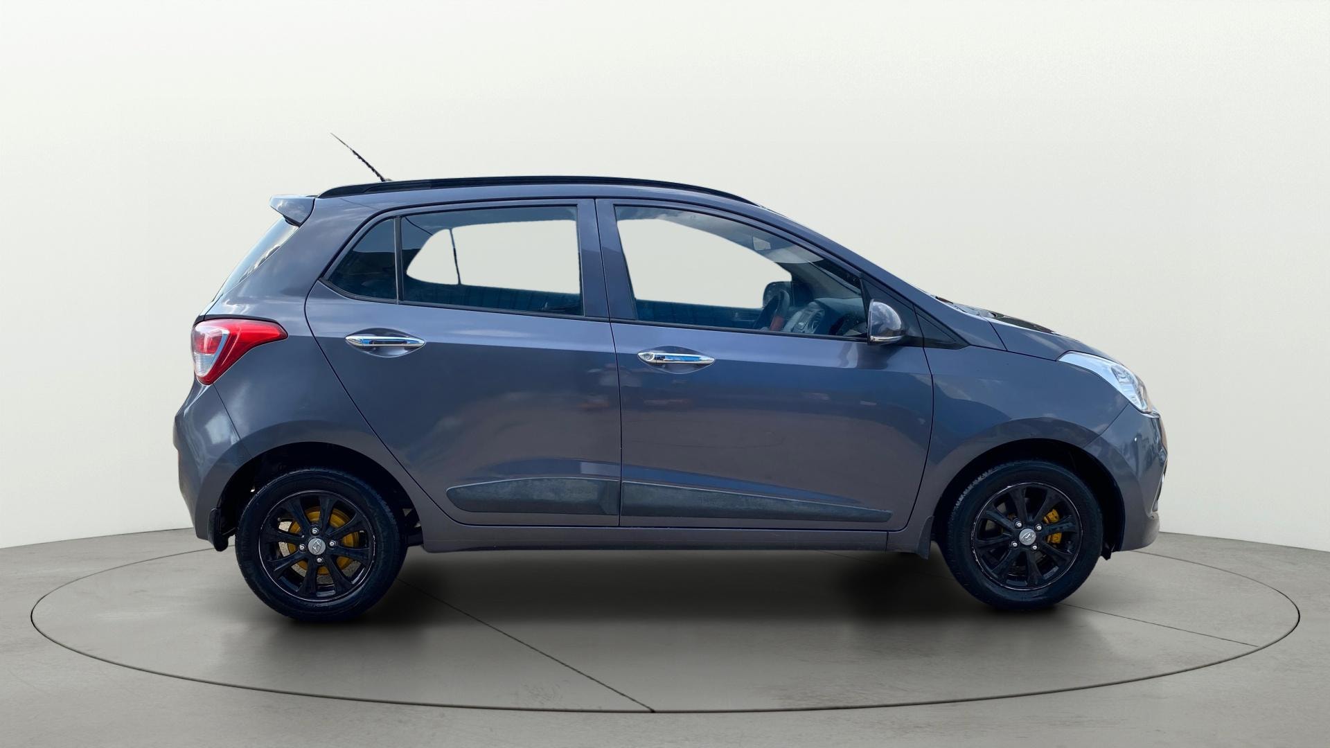 View 2014 Hyundai Grand i10 1.2 Asta Petrol Image 8 Used 2014 Hyundai Grand i10 1.2 Asta Petrol Image 8
