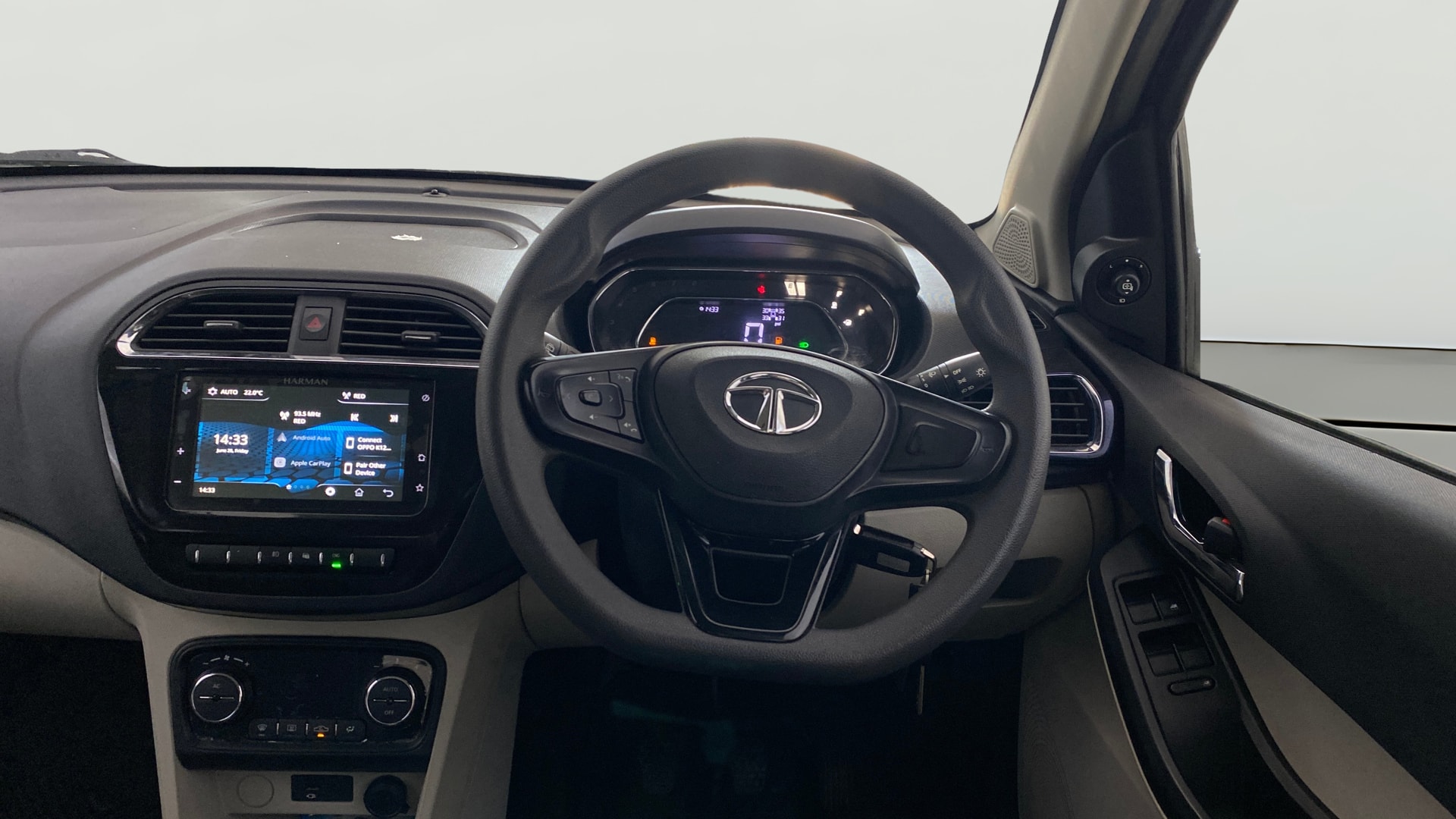 Used 2023 Tata Tiago Used 2023 Tata Tiago