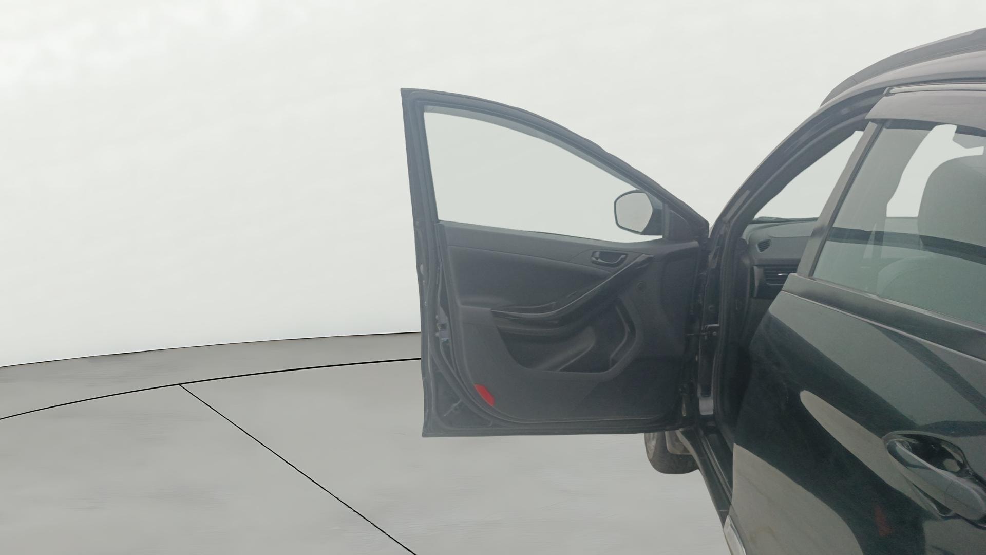 View 2022 Tata Nexon Revotron XE Image 33 Used 2022 Tata Nexon Revotron XE Image 33