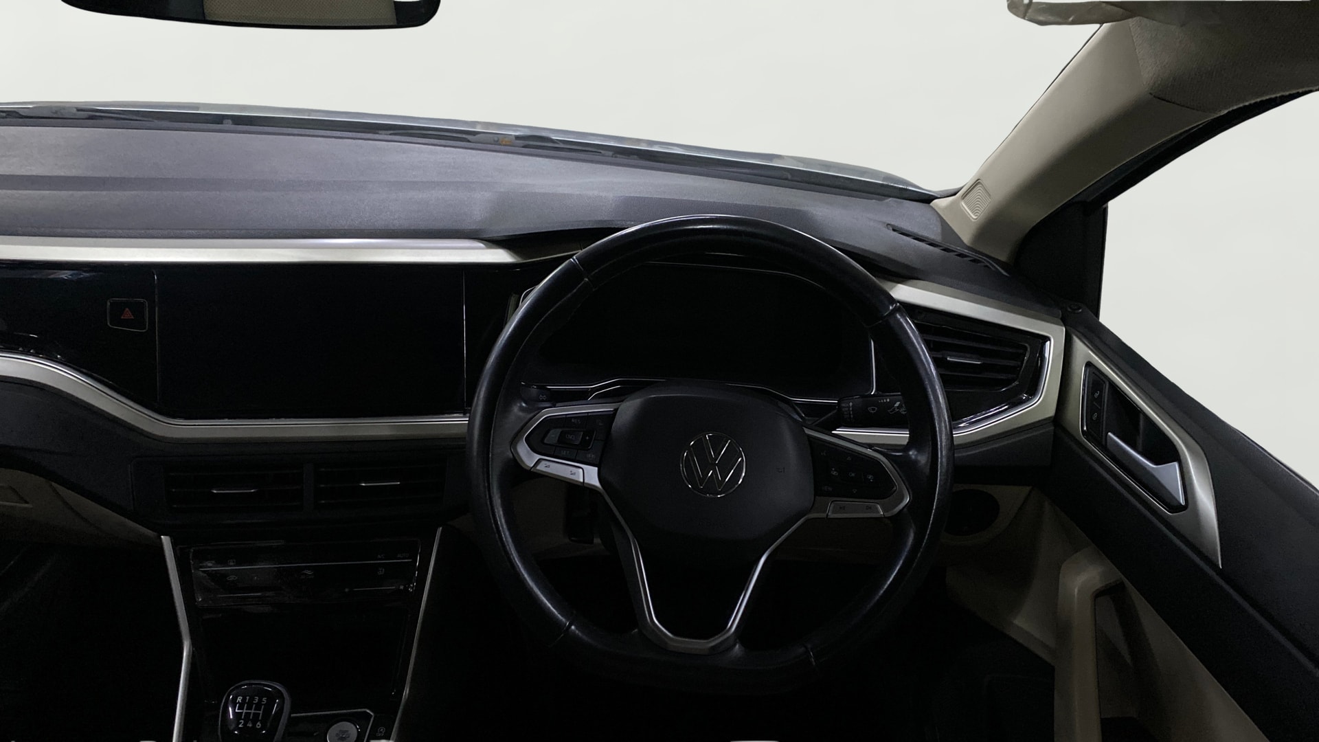 View 2022 Volkswagen Virtus Topline 1.0 TSI MT Image 13 Used 2022 Volkswagen Virtus Topline 1.0 TSI MT Image 13