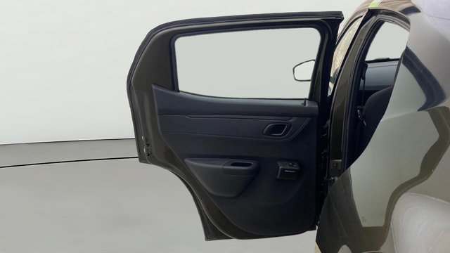 View Renault Kwid Image 14 Used Renault Kwid Image 14