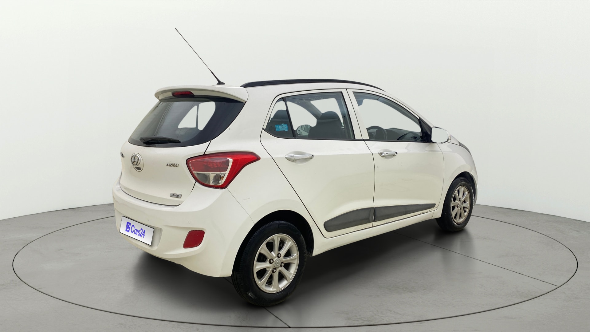 View 2015 Hyundai Grand i10 Asta AT 1.2 Kappa VTVT Image 43 Used 2015 Hyundai Grand i10 Asta AT 1.2 Kappa VTVT Image 43