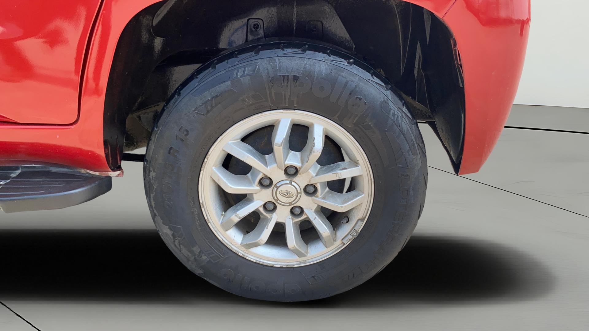 View 2017 Mahindra TUV300 T8 Image 11 Used 2017 Mahindra TUV300 T8 Image 11