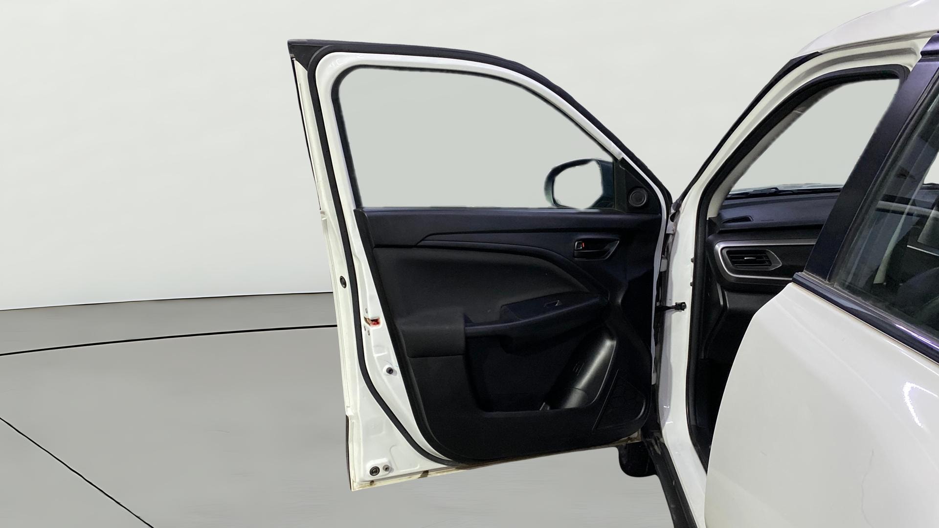 View 2019 Maruti Suzuki 1000 Base Variant Image 31 Used 2019 Maruti Suzuki 1000 Base Variant Image 31