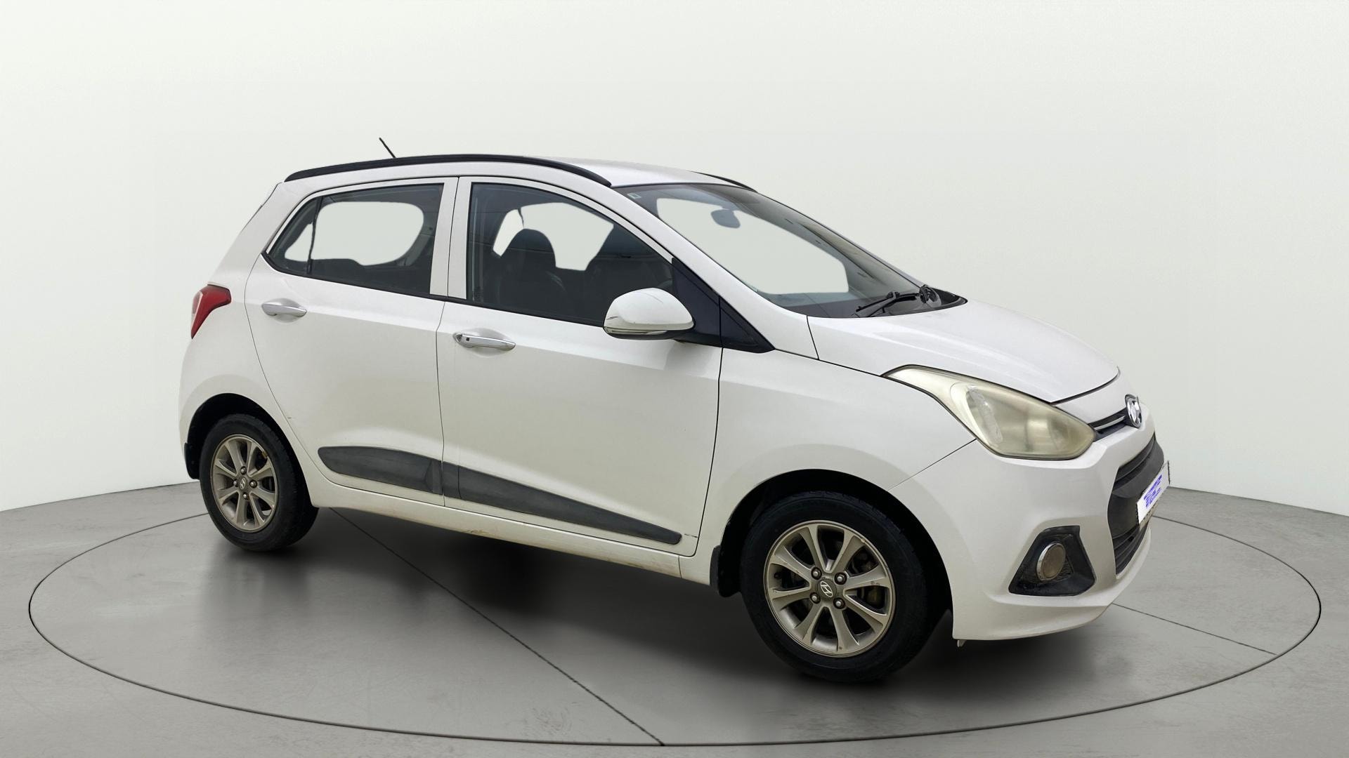 View 2016 Hyundai Grand i10 1.2 Asta Petrol Image 13 Used 2016 Hyundai Grand i10 1.2 Asta Petrol Image 13