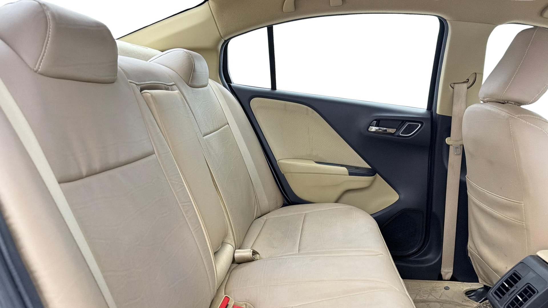 View 2020 Honda City ZX MT Diesel Anniversary Edition Image 30 Used 2020 Honda City ZX MT Diesel Anniversary Edition Image 30