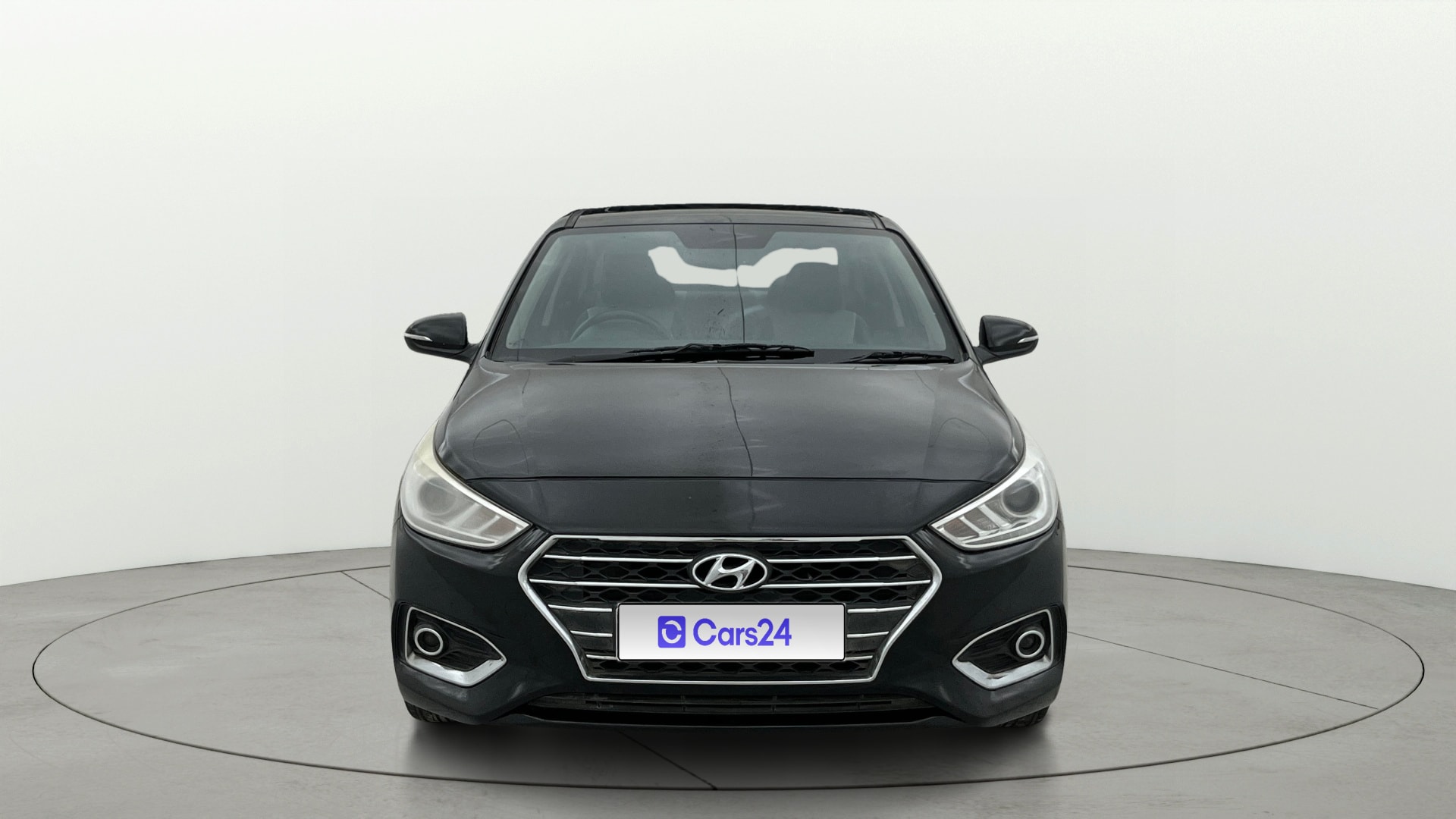 View 2019 Hyundai Verna 1.6 VTVT SX (O) Image 1 Used 2019 Hyundai Verna 1.6 VTVT SX (O) Image 1