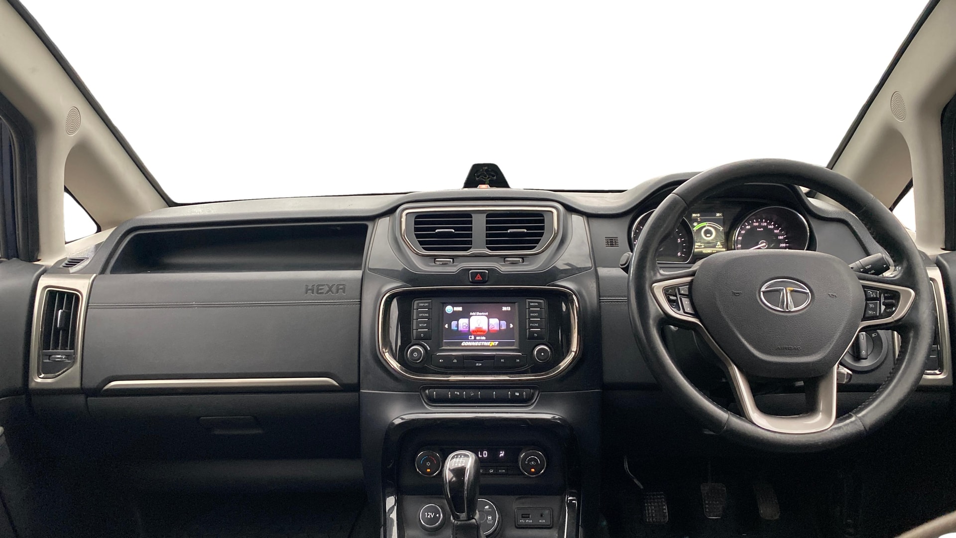 View 2017 Tata Hexa XT 4X2 Image 17 Used 2017 Tata Hexa XT 4X2 Image 17