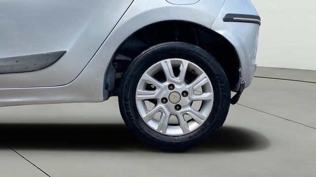 View Tata Tiago Image 11 Used Tata Tiago Image 11