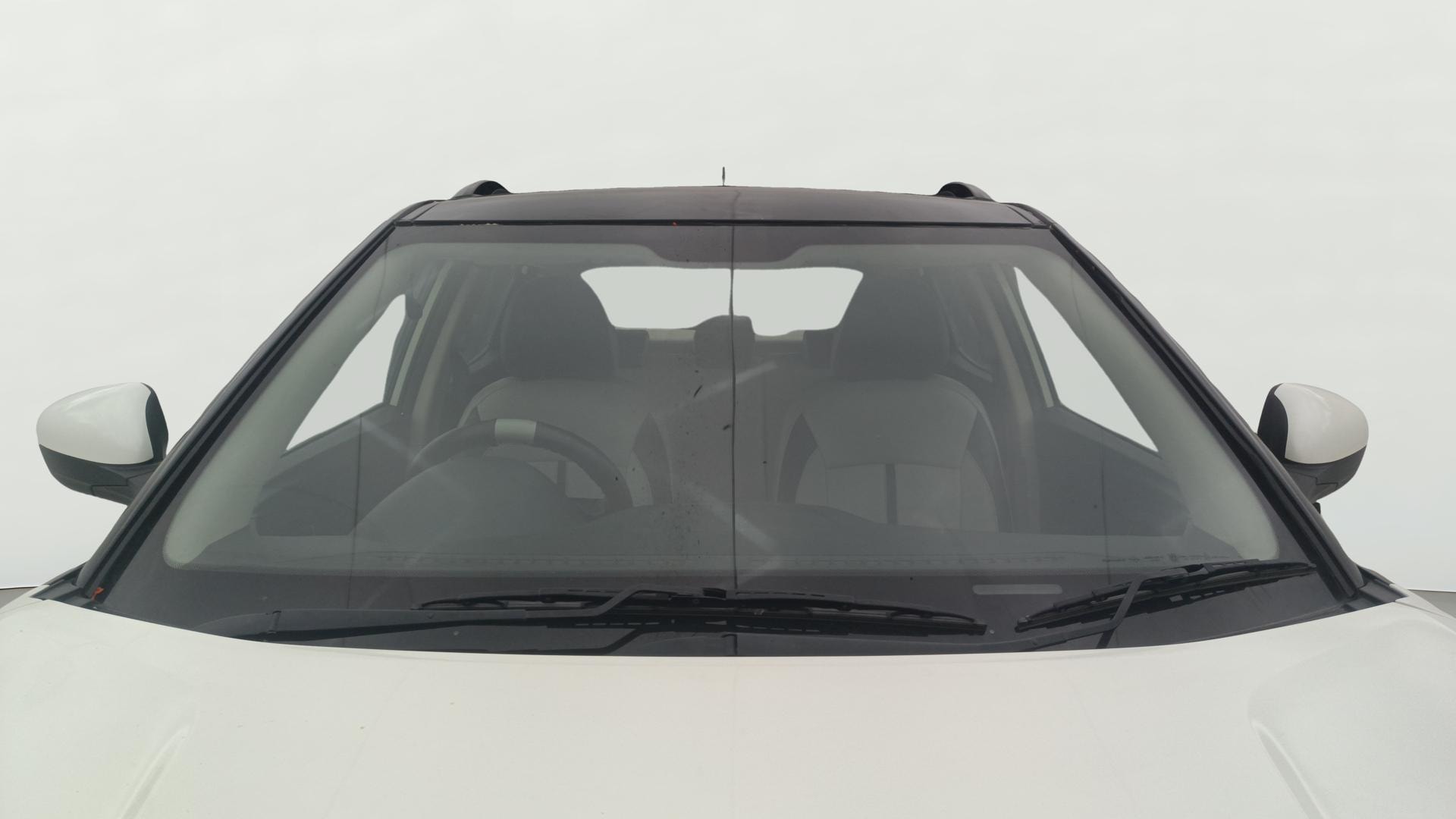 View 2021 Mahindra XUV300 W4 Petrol BS IV Image 30 Used 2021 Mahindra XUV300 W4 Petrol BS IV Image 30
