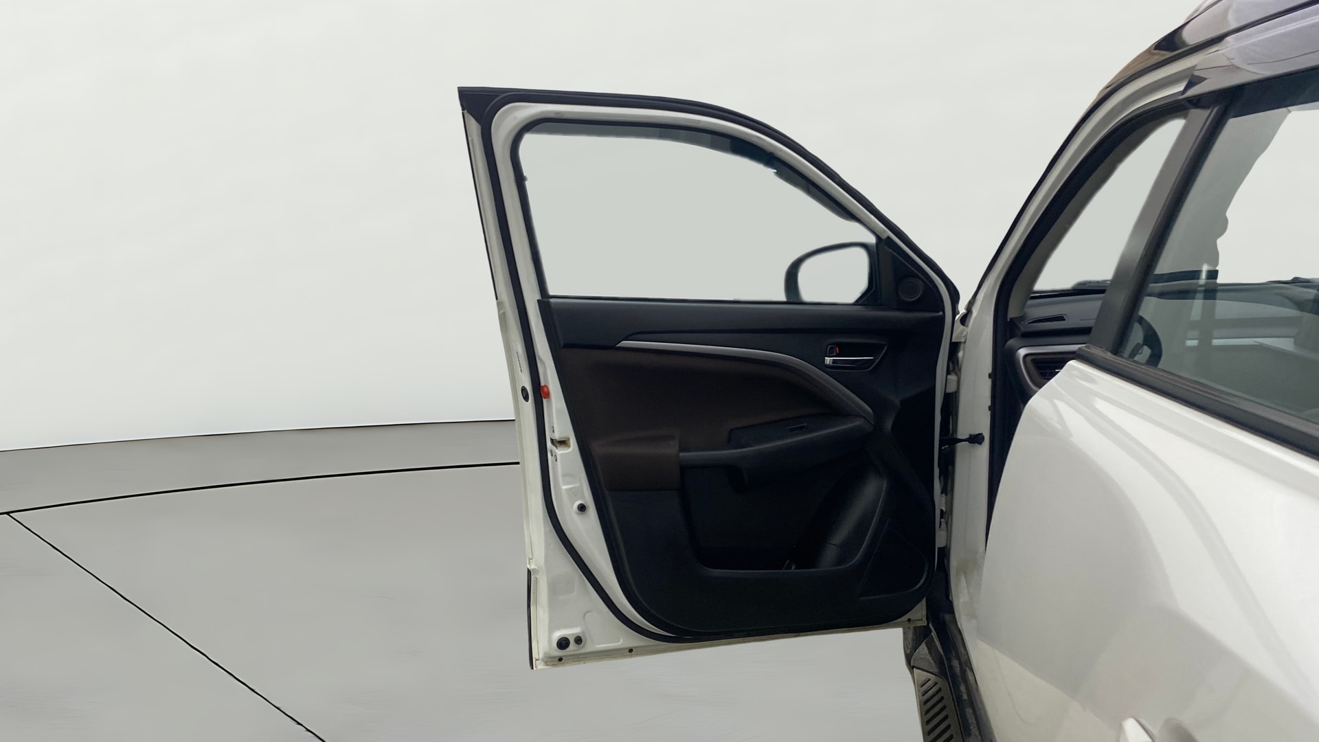 View 2024 Maruti Suzuki 1000 Base Variant Image 33 Used 2024 Maruti Suzuki 1000 Base Variant Image 33