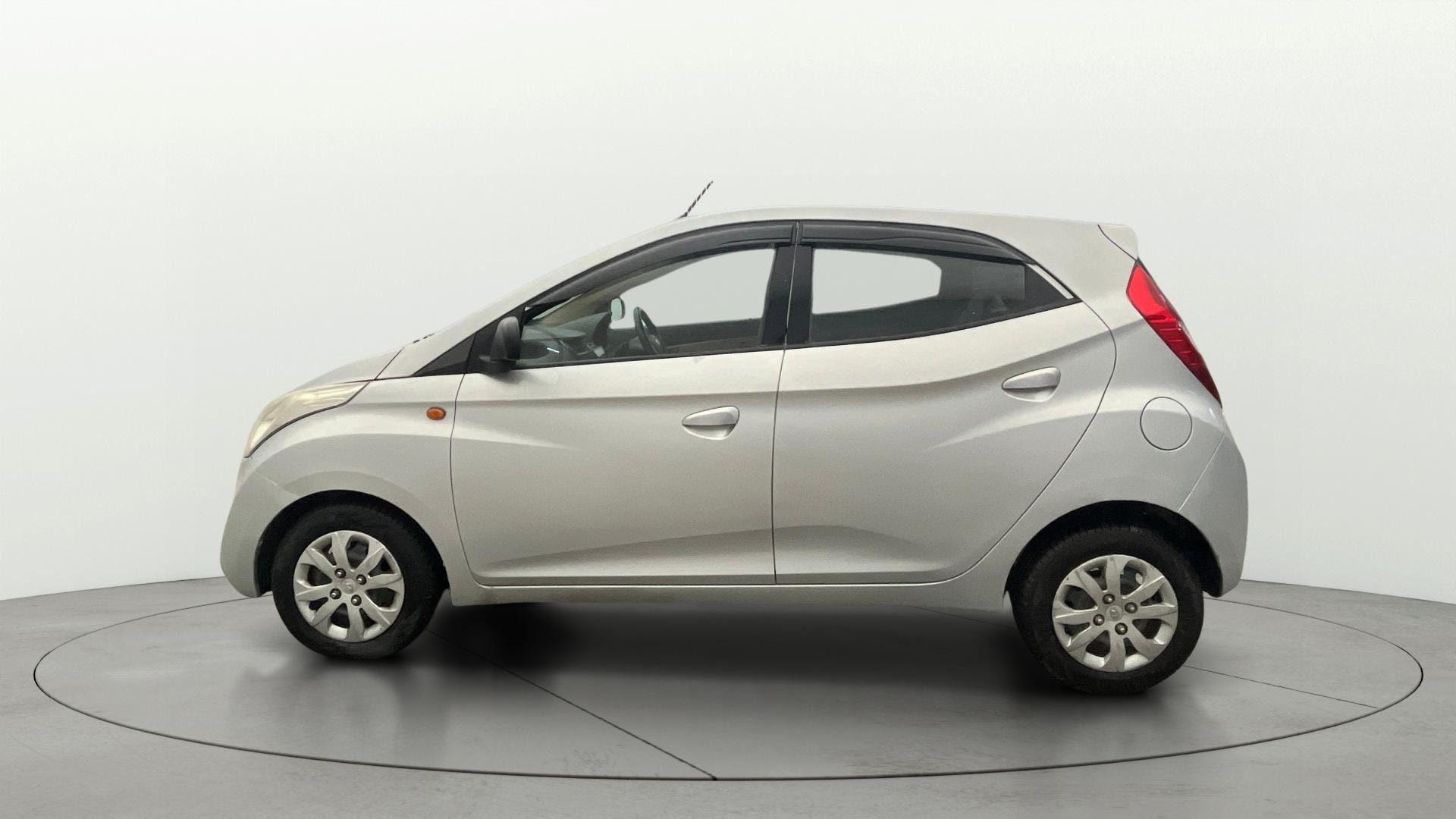 View 2014 Hyundai EON Sportz Image 25 Used 2014 Hyundai EON Sportz Image 25
