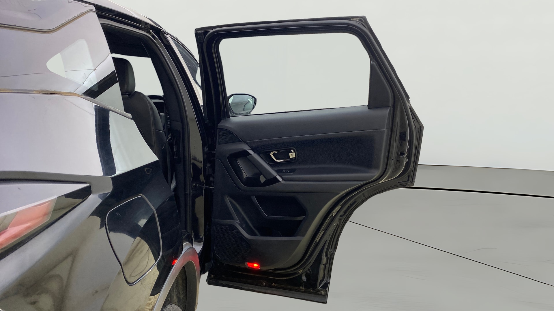 View 2021 Tata Harrier XE Image 6 Used 2021 Tata Harrier XE Image 6