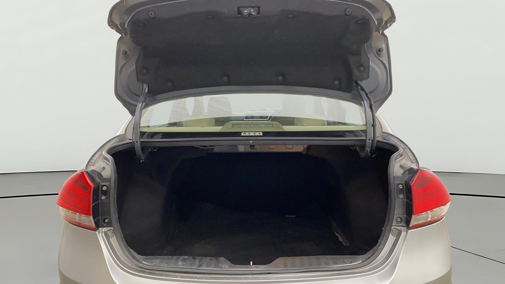 View 2018 Maruti Suzuki 1000 Base Variant Image 39 Used 2018 Maruti Suzuki 1000 Base Variant Image 39