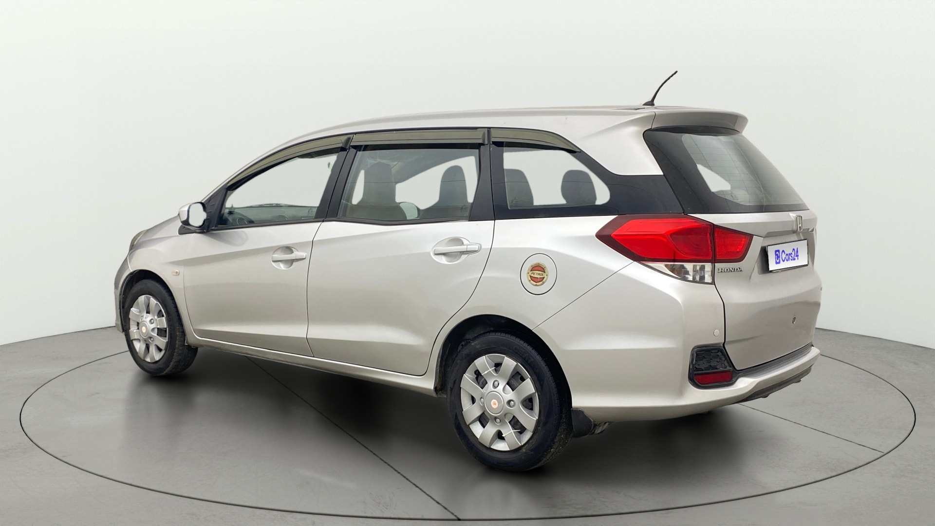 View 2014 Honda Mobilio E Diesel Image 2 Used 2014 Honda Mobilio E Diesel Image 2