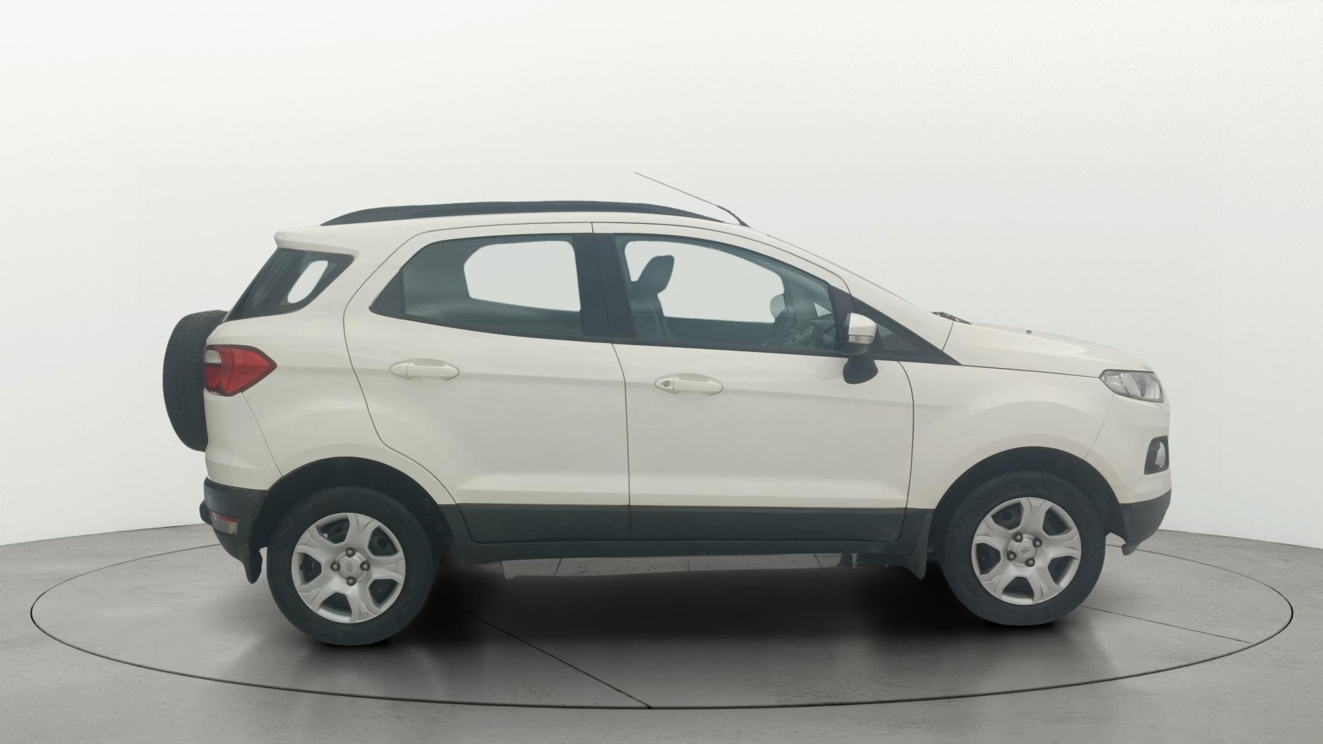 View 2015 Ford EcoSport 1.5 TDCi Diesel Ambiente BS IV Image 8 Used 2015 Ford EcoSport 1.5 TDCi Diesel Ambiente BS IV Image 8