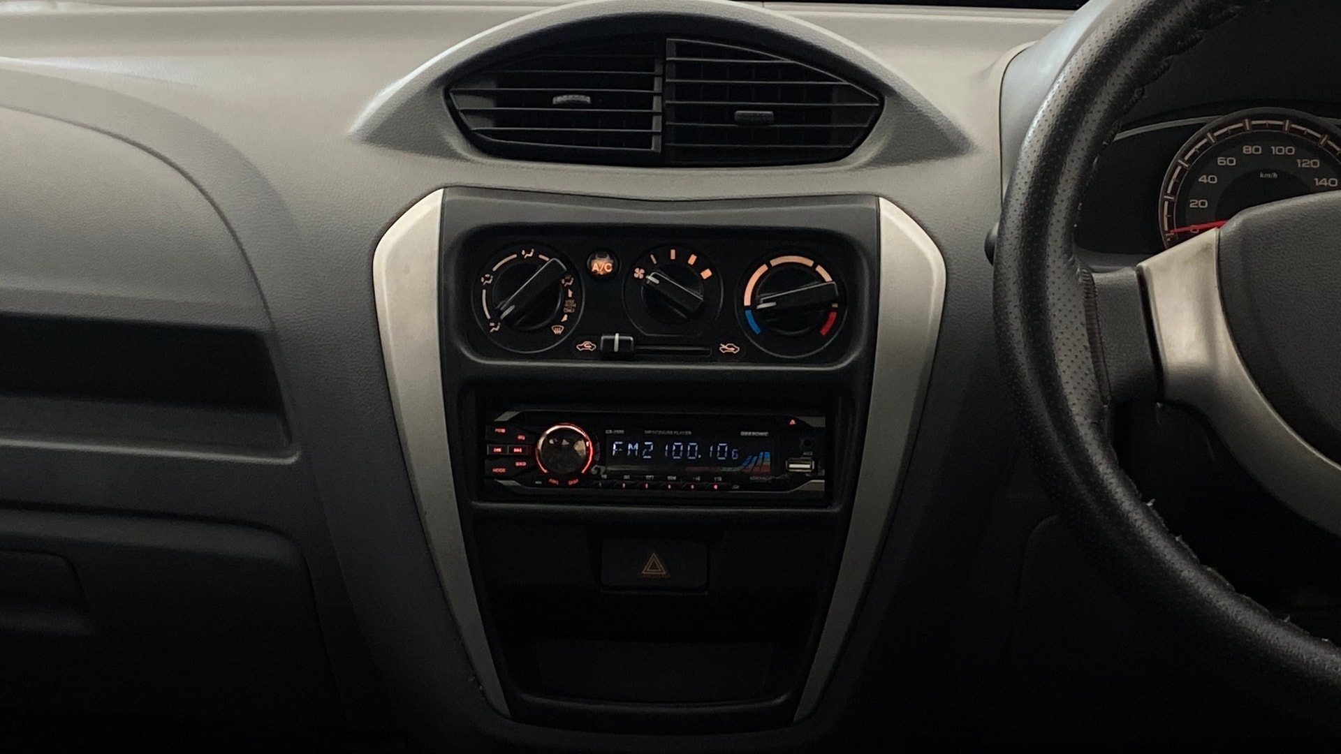 View 2016 Maruti Suzuki Alto 800 LX Image 17 Used 2016 Maruti Suzuki Alto 800 LX Image 17