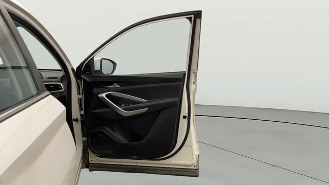 View MG Hector Image 47 Used MG Hector Image 47