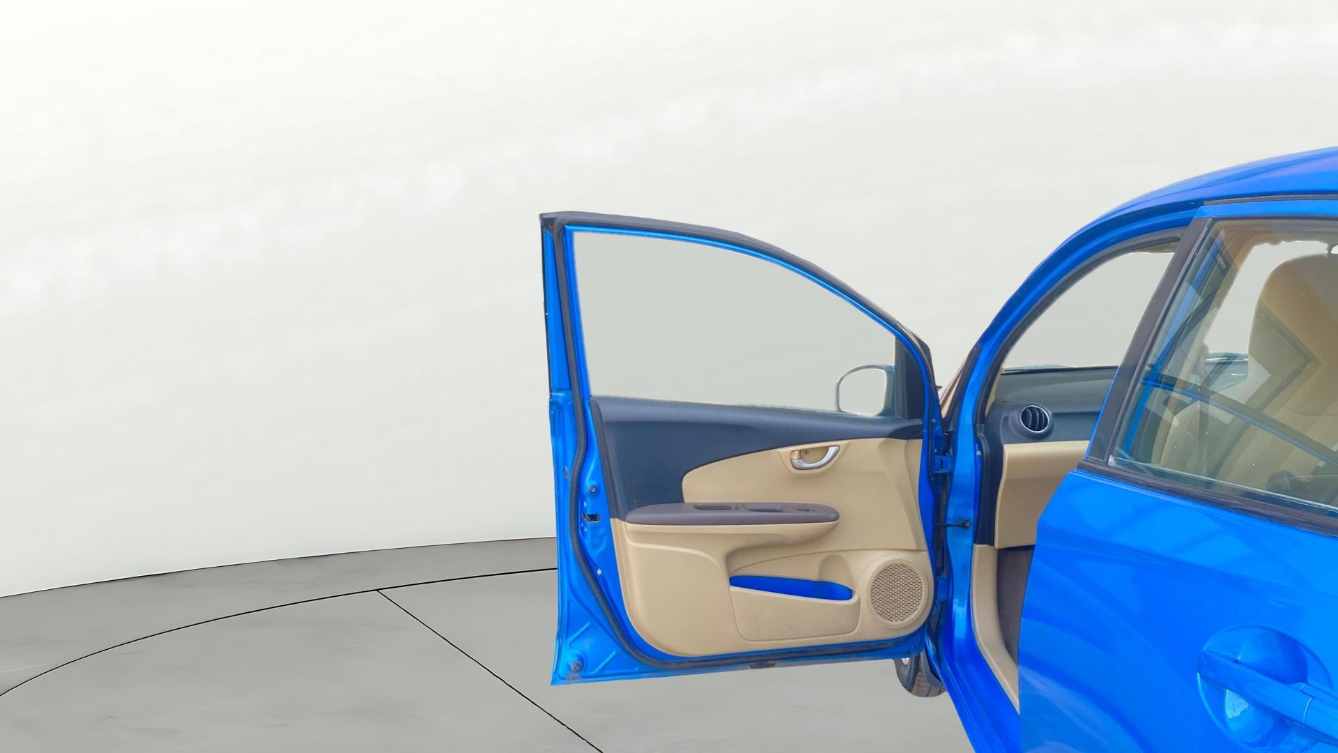 View 2013 Honda Brio V MT Image 30 Used 2013 Honda Brio V MT Image 30