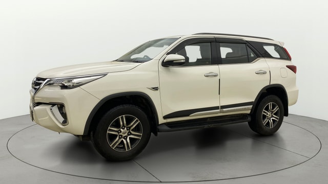 View Toyota Fortuner Image 23 Used Toyota Fortuner Image 23